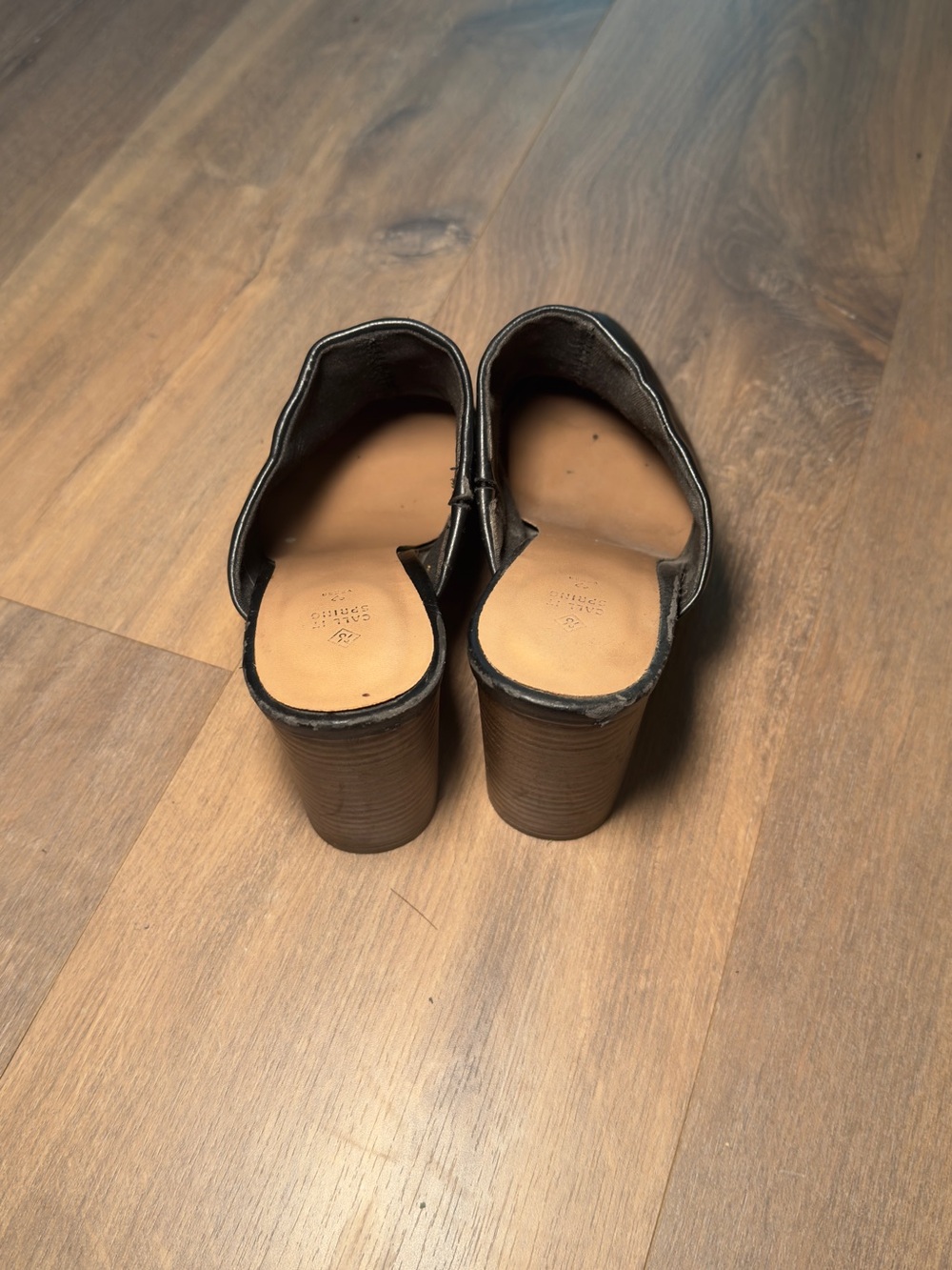 Black Leather Pointed Mule Slides - Picture 2 of 4